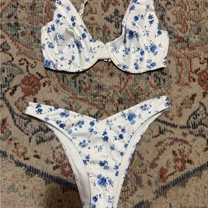 Hollister blue and white floral, curvy bikini top small bottom, medium